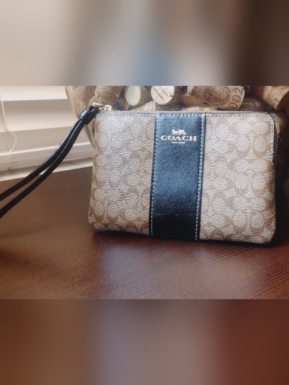 COACH Small Corner Zip Wristlet Micro Signature Logo - Picture 5 of 7